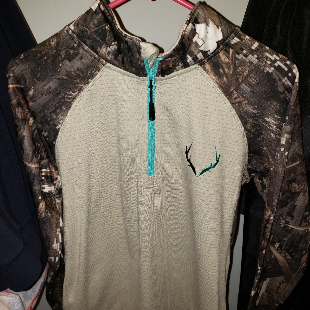 NWT Black Antler tan camo Quarter zip